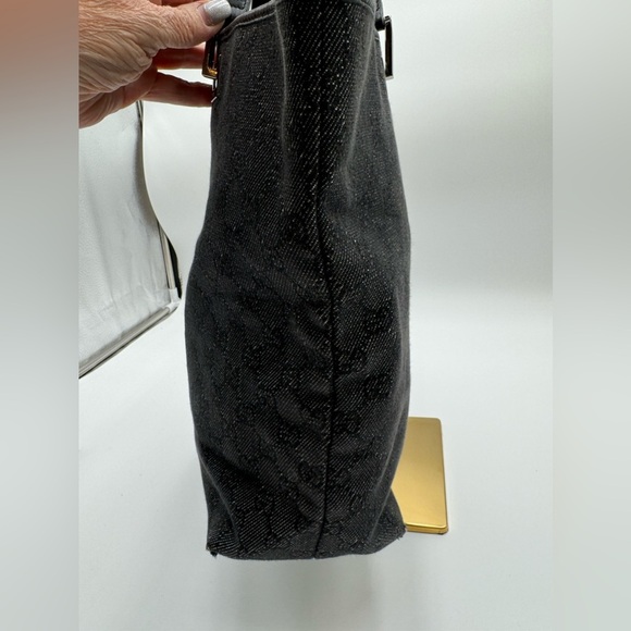 Gucci-Authentic-Vintage Tote Bag GG Black Denim/ Leather straps & Piping - Picture 6 of 16